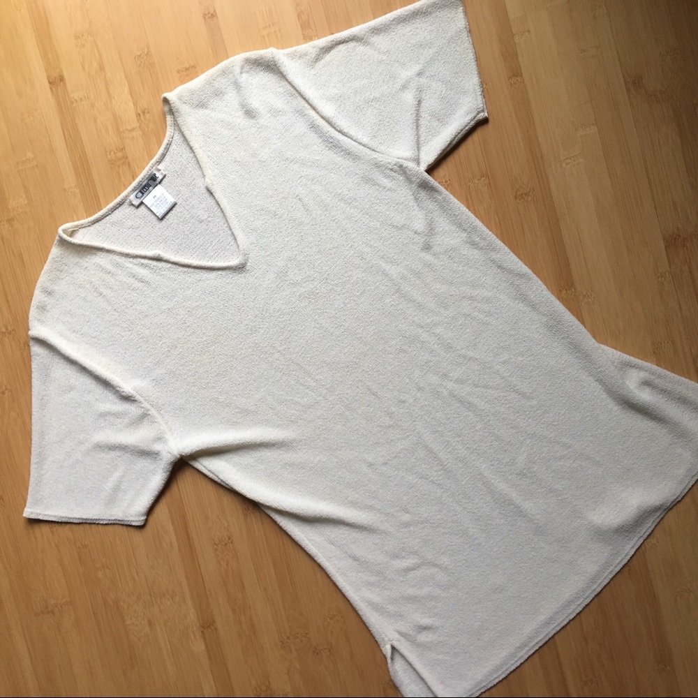 Summer sweater v-neck top - M